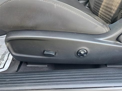 Used 2019 Dodge Challenger R/T Scat Pack w/ Driver Convenience Group image 18