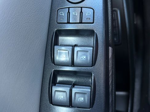 Used 2020 Chevrolet Suburban LT w/ Luxury Package AWD/4WD image 30