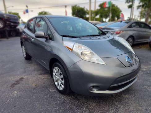 Used 2015 Nissan Leaf S FWD image 7