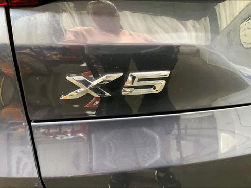 Used 2019 BMW X5 xDrive40i w/ Executive Package image 9