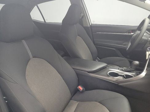 Used 2021 Toyota Camry LE FWD image 21