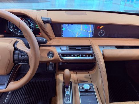 Certified 2021 Lexus LC 500 Convertible w/ Touring Package image 29