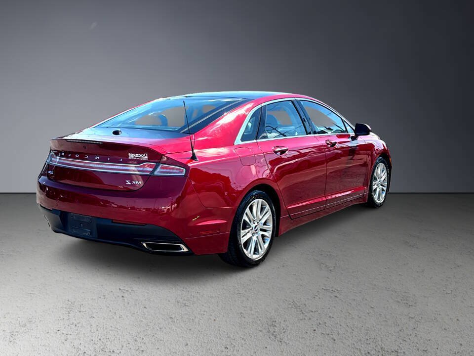 Used 2013 Lincoln MKZ Hybrid FWD image 3