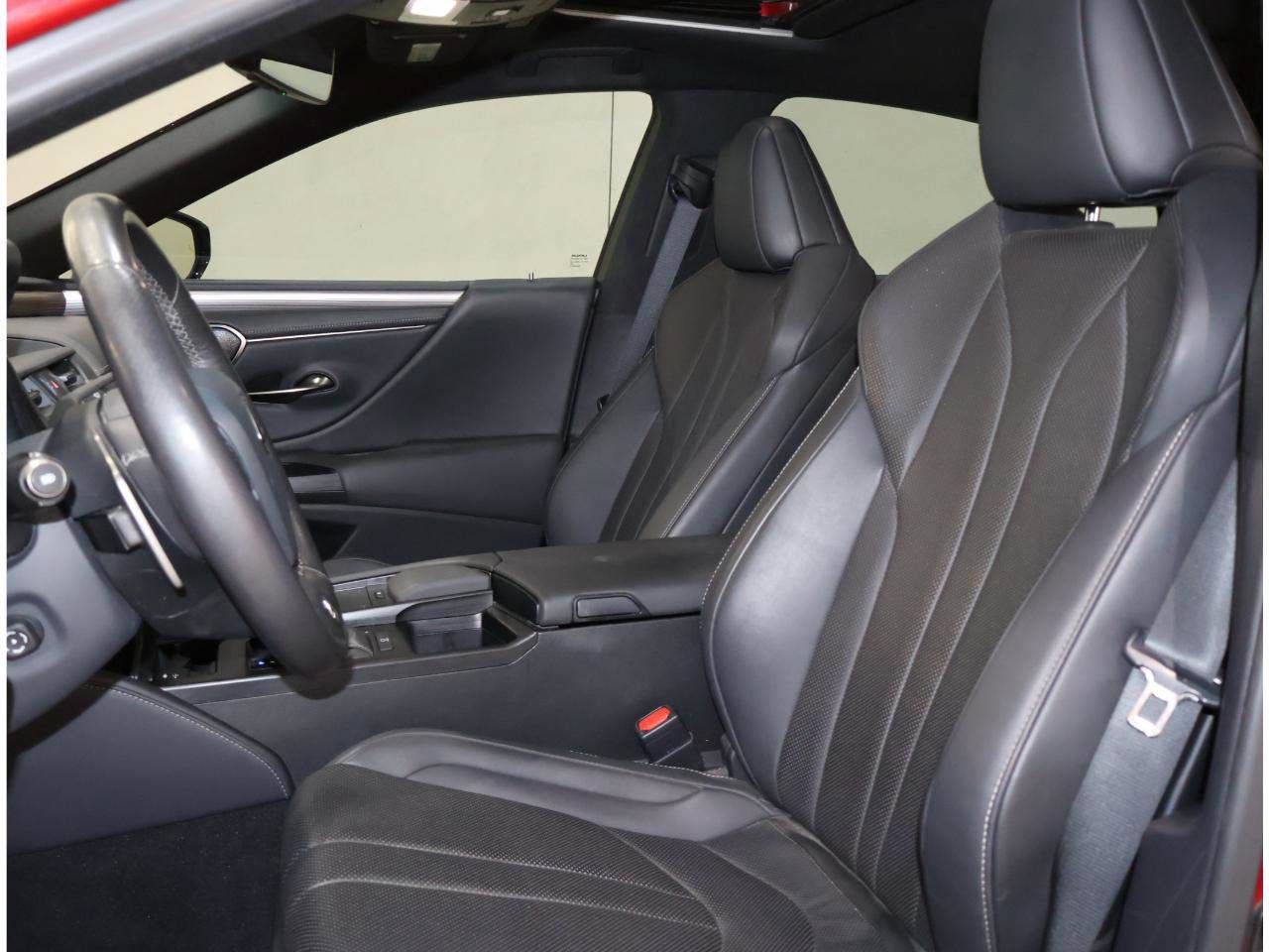 Used 2021 Lexus ES 250 F Sport w/ Accessory Package AWD/4WD image 13