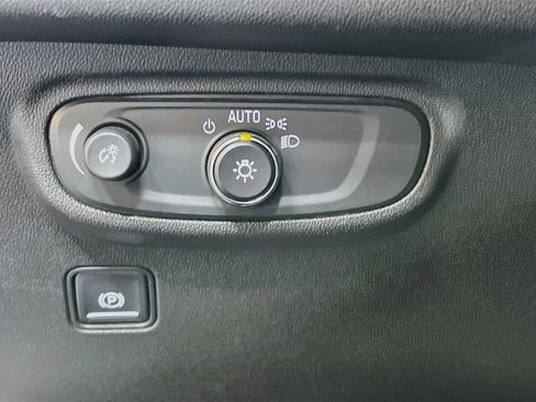 Used 2020 GMC Terrain SLE AWD/4WD image 10