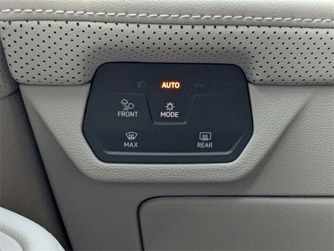 New 2026 Volkswagen Atlas SE image 21