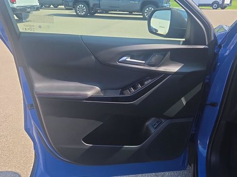 Used 2025 Chevrolet Equinox RS w/ Safety and Technology Package FWD image 16