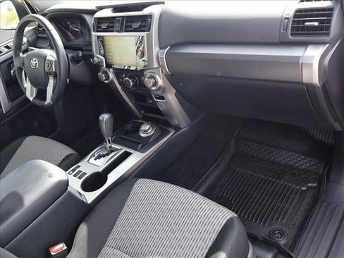 Certified 2024 Toyota 4Runner SR5 AWD/4WD image 28