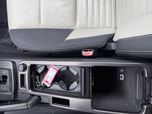 Used 2009 Volvo C30 T5 image 22