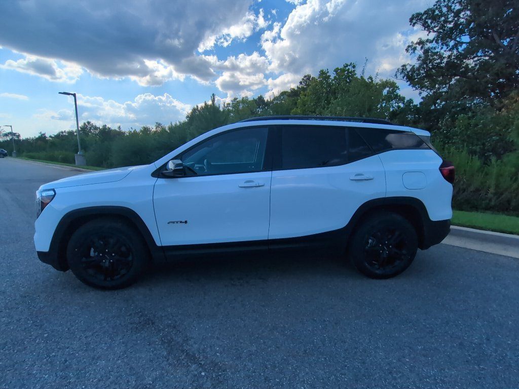 Used 2022 GMC Terrain AT4 w/ Infotainment Package II AWD/4WD image 4