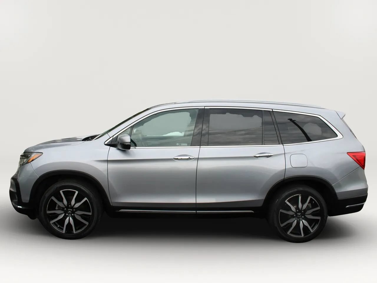 Used 2020 Honda Pilot Touring image 5