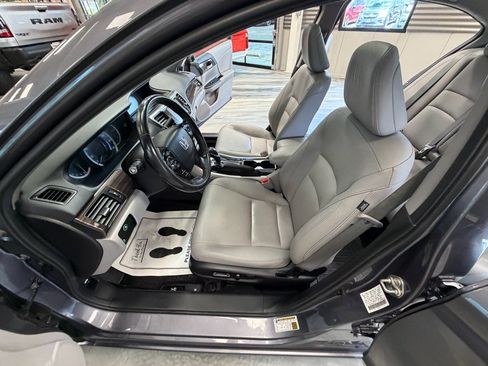Used 2017 Honda Accord EX-L image 56