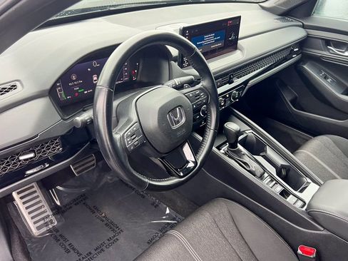 Used 2024 Honda Accord Sport image 12