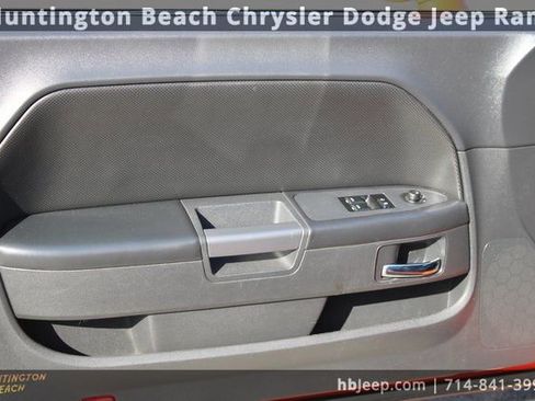 Used 2013 Dodge Challenger R/T image 14