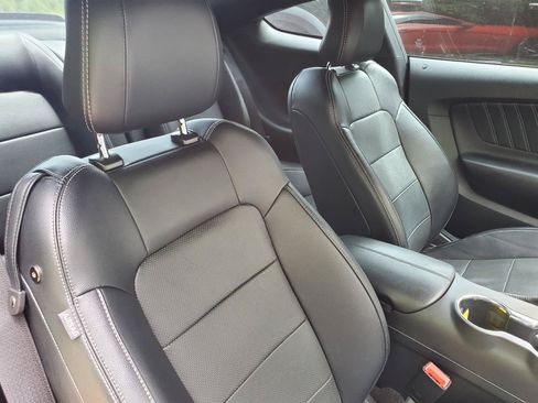 Used 2015 Ford Mustang GT Premium RWD image 35