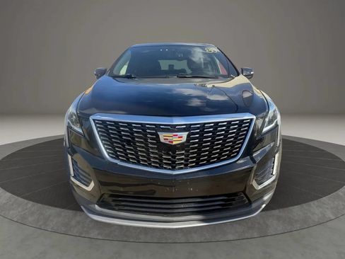 Used 2020 Cadillac XT5 Premium Luxury FWD image 2