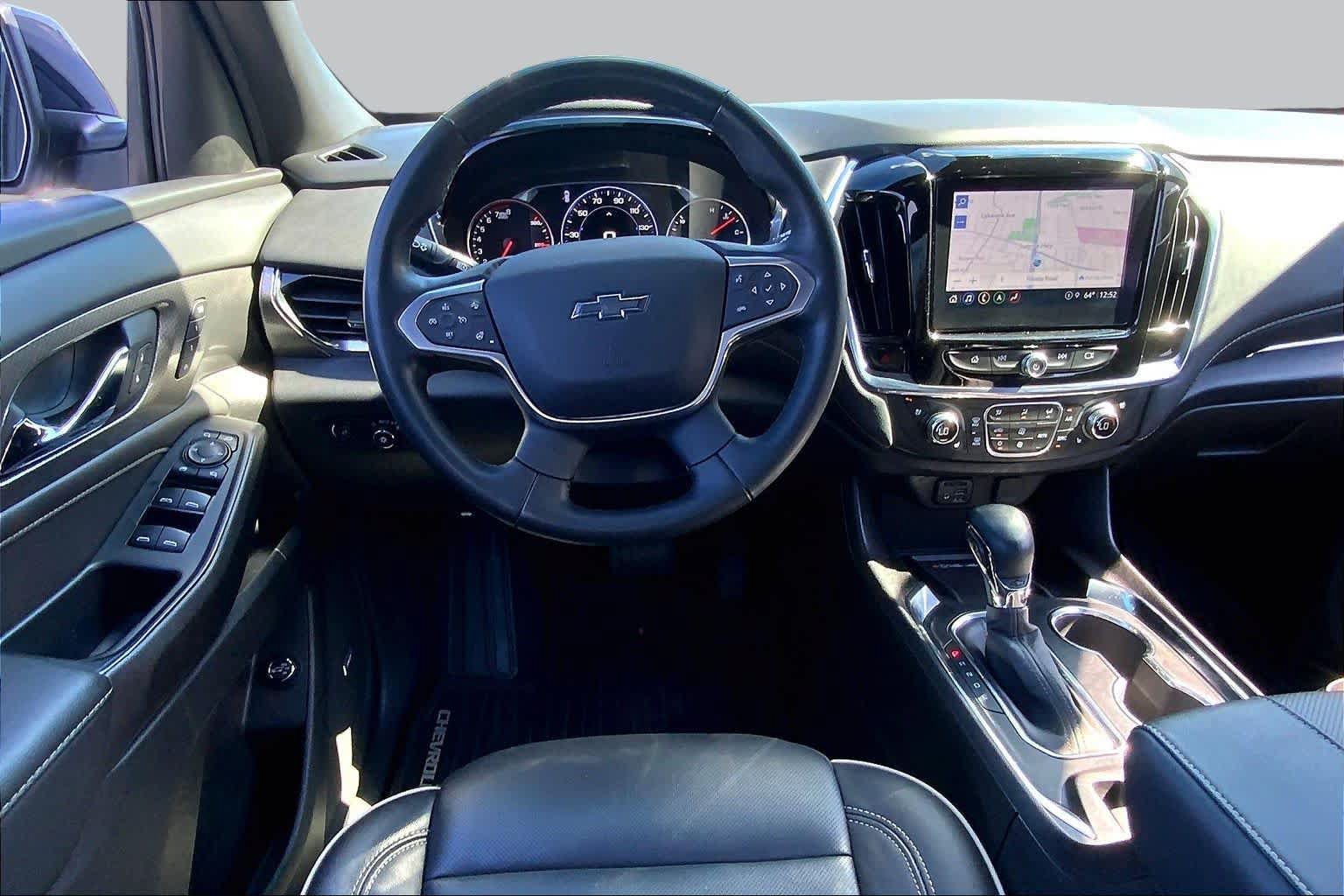 Certified 2023 Chevrolet Traverse Premier w/ Redline Edition AWD/4WD image 6