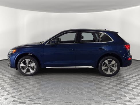 Used 2024 Audi Q5 2.0T Premium Plus w/ Premium Plus Package AWD/4WD image 2