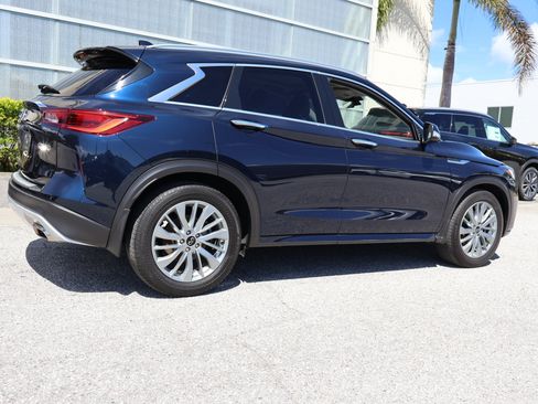 Certified 2023 INFINITI QX50 Luxe FWD image 10