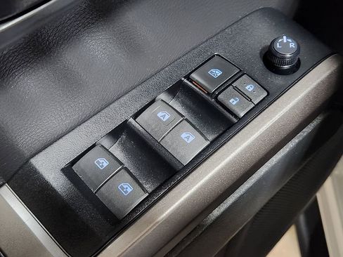 Used 2023 Toyota Tacoma SR5 w/ Technology Package image 45