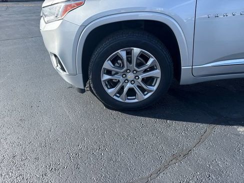 Used 2019 Chevrolet Traverse Premier w/ Driver Confidence II Package image 10