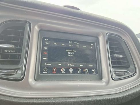 Used 2023 Dodge Challenger SXT RWD image 15
