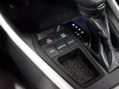 Certified 2024 Toyota RAV4 LE image 22