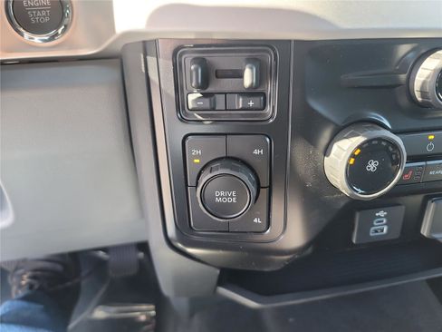 New 2026 Ford F250 XLT w/ XLT Premium Package image 21