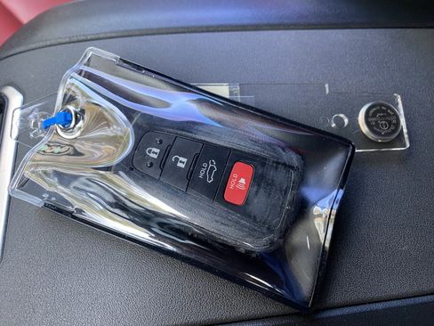 Used 2023 Toyota Highlander XSE image 37