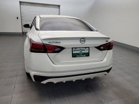 Used 2024 Nissan Altima 2.5 SV FWD image 6
