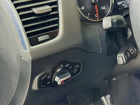 Used 2015 Audi Q5 2.0T Premium Plus w/ Technology Package image 14