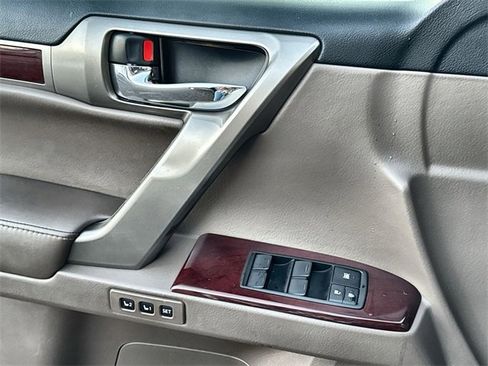 Used 2019 Lexus GX 460 Premium image 13