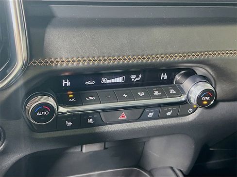 Used 2025 MAZDA CX-50 2.5 Hybrid w/ Weather Package image 13