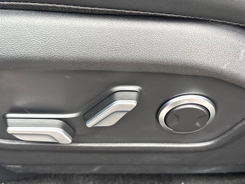Used 2025 Hyundai Santa Fe SEL AWD/4WD image 23