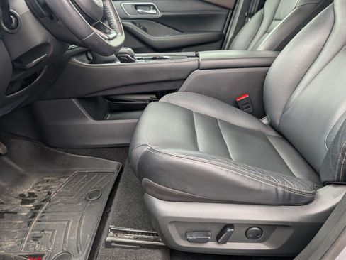 Used 2021 Nissan Rogue SL FWD image 15