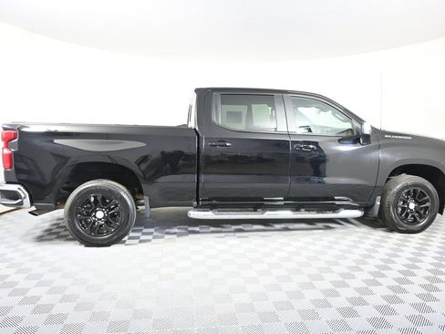 Used 2023 Chevrolet Silverado 1500 LT w/ Leather Package AWD/4WD image 8