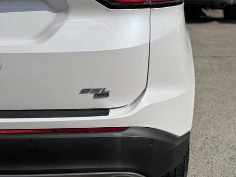 Used 2018 Ford Edge SEL w/ Equipment Group 201A image 14