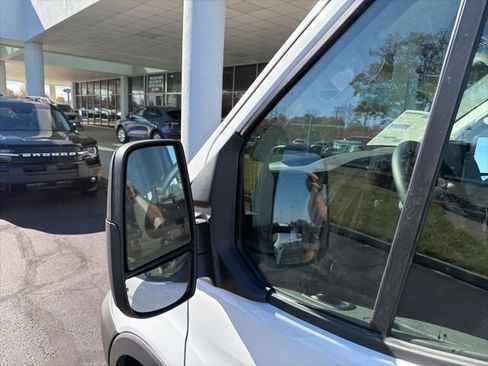 New 2026 Ford Transit 250 148 Medium Roof image 4