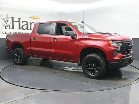 Used 2024 Chevrolet Silverado 1500 LT Trail Boss w/ Convenience Package II AWD/4WD image 6