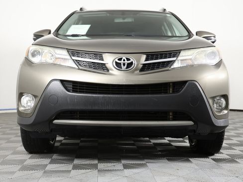 Used 2013 Toyota RAV4 XLE image 2