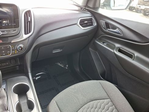 Used 2021 Chevrolet Equinox LT image 17