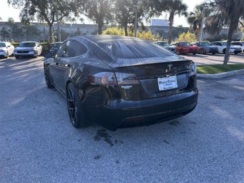 Used 2021 Tesla Model S Plaid image 4