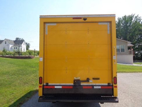 Used 2021 GMC Savana 3500 w/ Power Convenience Package RWD image 4