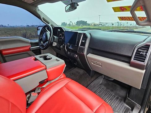 Used 2015 Ford F150 XLT w/ Equipment Group 302A Luxury image 15