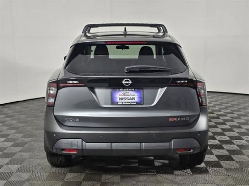 New 2026 Nissan Kicks SR w/ SR Premium Package image 5