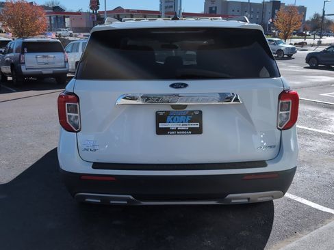 Used 2023 Ford Explorer XLT w/ Equipment Group 202A image 6