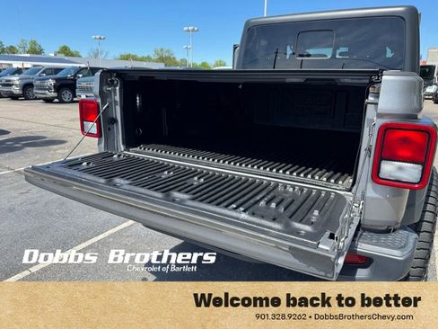 Used 2020 Jeep Gladiator Sport w/ Quick Order Package 24S AWD/4WD image 38