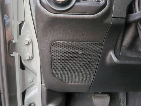 Used 2021 Jeep Gladiator Sport AWD/4WD image 23