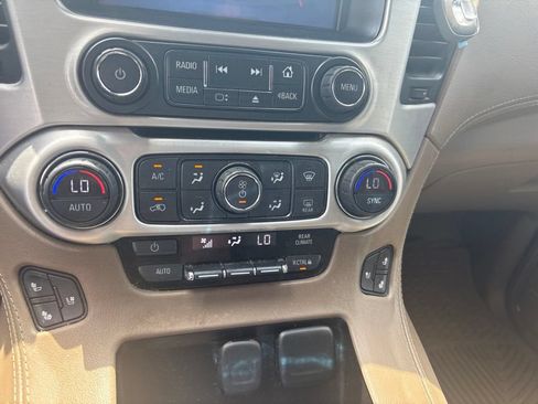 Used 2017 GMC Yukon SLT w/ HD Trailering Package RWD image 7