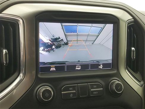 Used 2021 Chevrolet Silverado 1500 LT Trail Boss w/ LT Trail Boss Premium Package image 27